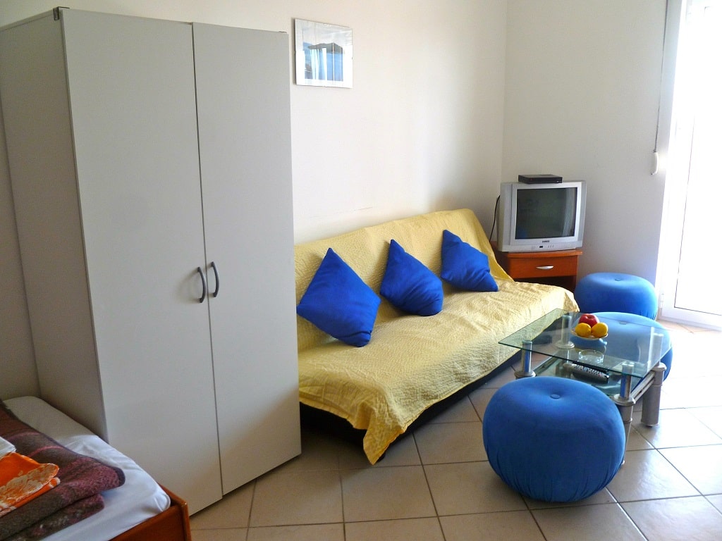 Studio-Apartment 8 (3+1) - Villa Maria Primošten!